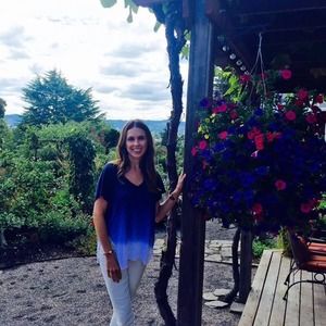 Meet your Posher, Jenny